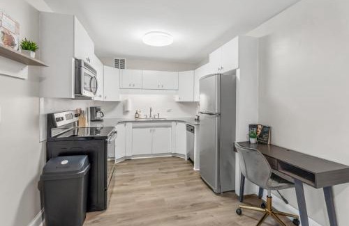 Ridgedale Park Apartment | House at Phipps