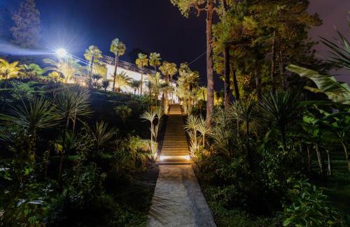 Khelvachauri Hotel | House at the Sea