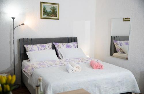 Kanfanar Apartment | House Barat