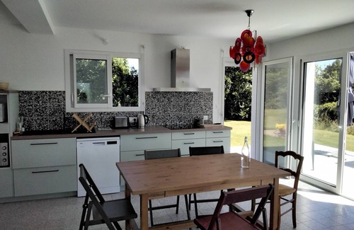 Crozon House | House between Morgat beach (2km) and Crozon town (1km).