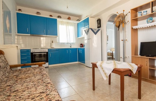 Kithnos Cottage | HOUSE BY THE SEA