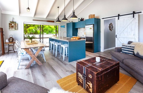 Matarangi House | House, decks/living up & down, fully fenced, family friendly 2min to beach