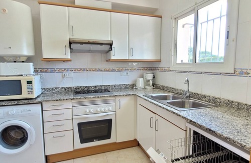 L'Estartit Ski Chalet | House Estartit Oest 6AR