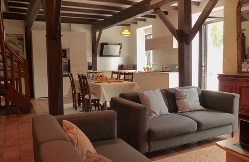 Baden Ski Chalet | House for 4 with garden and sea view in Baden