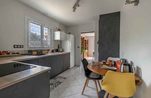 Le Pouliguen Ski Chalet | House for 7 - 750m from the marina