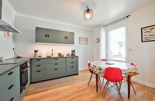 Plouguerneau Ski Chalet | House for 8 in the center of Plouguerneau