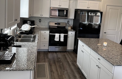 Coachella House | House for Coachella Weekend 2/ Stage Coach less than 2 miles from Festival.