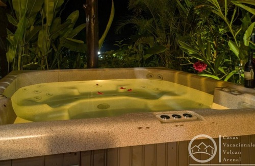 Chachagua Cabin | House for families and friends Arenal Volcano-Amalfi Forest