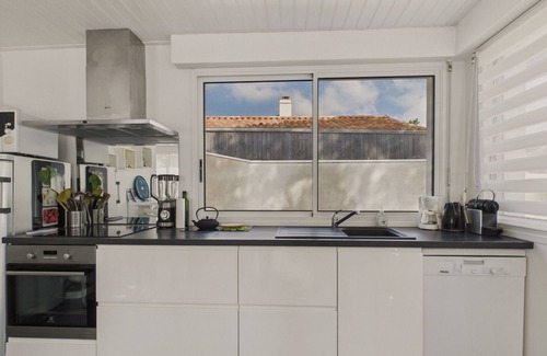 Bretignolles-sur-Mer Ski Chalet | House for 8 - Terrace - Barbecue - 500 m beach