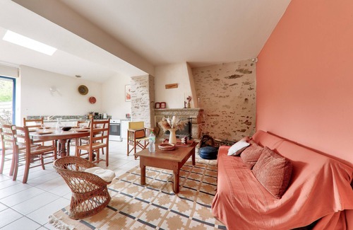Saint-Gildas-de-Rhuys Ski Chalet | House for 6 adults/2 children with garden