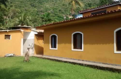 Praia da Fortaleza House | House for rent or sale Praia de Fortaleza Ubatuba SP 50 meters from the beach
