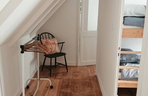 Ploneour-Lanvern House | House