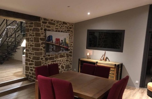 Saint-Pierre-de-Plesguen House | House full of charm near the corsair city, jacuzzi under glass roof