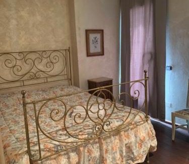 Montevarchi Apartment | House Giedre with Jacuzzy in Tuscany