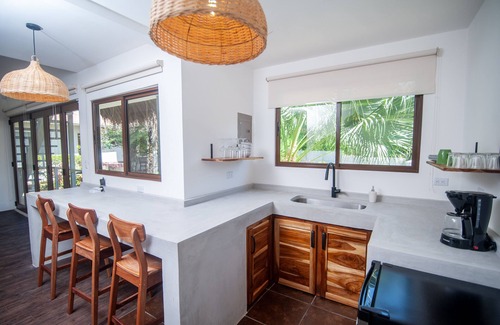 Esterillos House | House + Guest House at 500 yards from the beach.