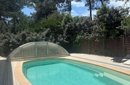 Soulac-sur-Mer House | House in a quiet residential area 12 minutes walk from the beach