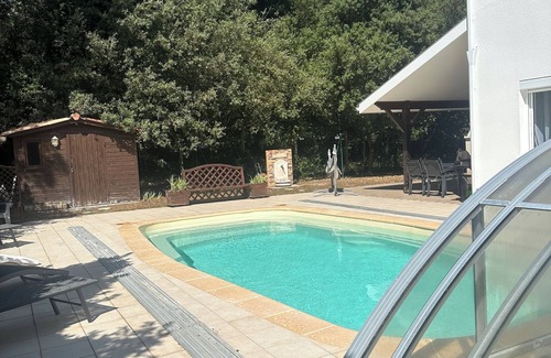 Soulac-sur-Mer House | House in a quiet residential area 12 minutes walk from the beach