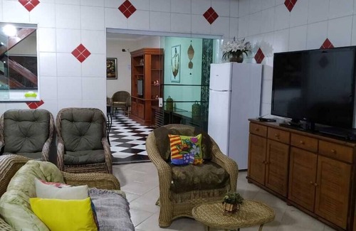 Balneario Mogiano House | House in closed condominium - Litoral Norte - Boracéia