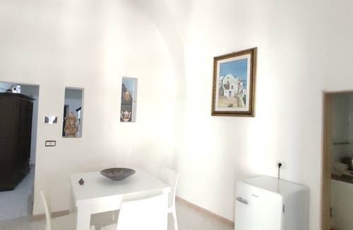 Centro Storico House | House in front of the castle offers a charming holiday home experience in Massafra