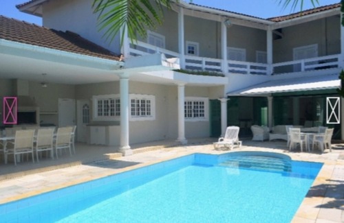 Jardim Acapulco House | HOUSE IN GARDEN ACAPULCO GUARUJA CONDO (POOL, BARBECUE, 4 SUITES)