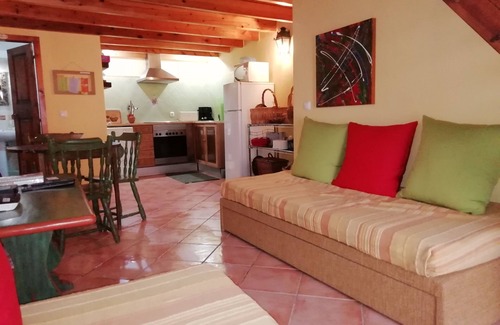 Vila do Bispo Cottage | House in historical center of Vila do Bispo