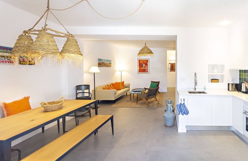 Tavira Ski Chalet | House in Tavira, central and modern, w/swimming pool!