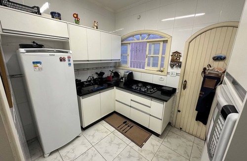 Centro House | HOUSE IN THE CENTER OF BERTIOGA