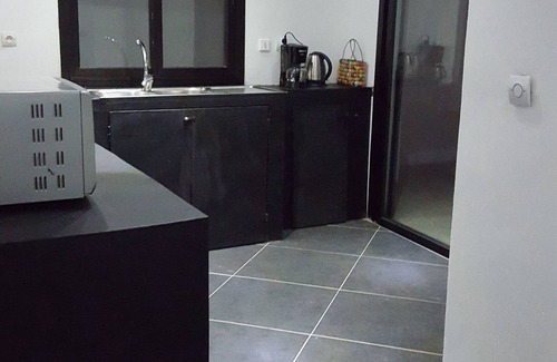 Ngaparou House | HOUSE IN THE HEART OF THE VILLAGE
