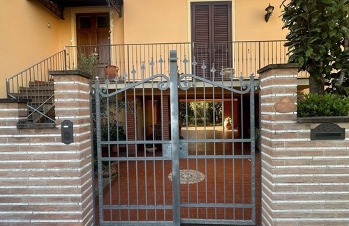 Forcoli House | House in the middle of Tuscany within walking distance of major cities