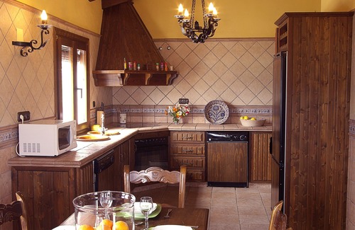 Vinuela Cottage | House in the Pantano de la Viñuela with unbeatable views over the reservoir