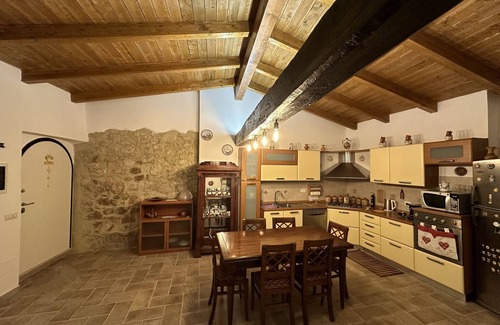 Prossedi House | House l'Archetto among ancient chestnut trees and the sea Prossedi (LT)