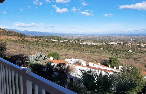 Laroque-des-Alberes Villa | House Lila Jade.with studio Mia.180° sea and mountain view 6/7 pers.