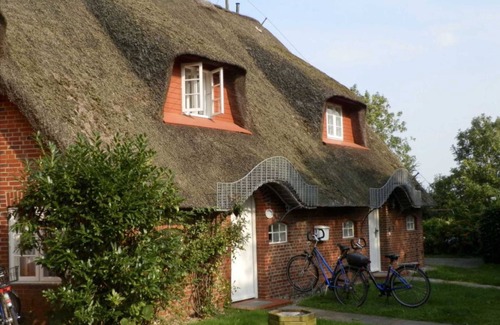 Wrixum House | House Marsh Chick, Wrixum
