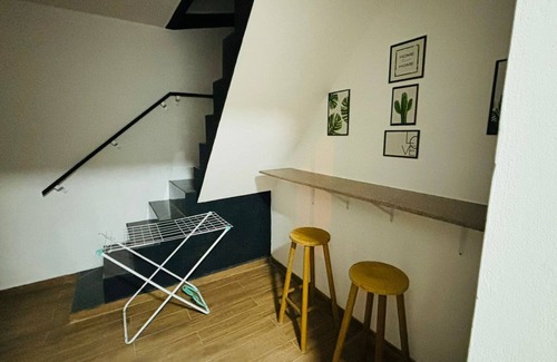 Carianos House | House near Florianópolis airport, with pool table and ample space!