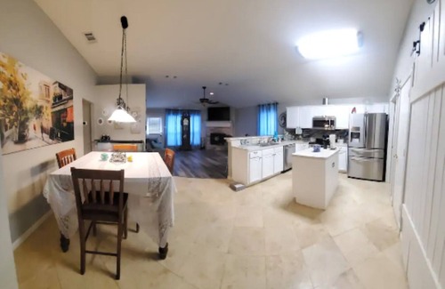 Dallas House | House near AT&T Stadium, Globe Life, 6Flags, more!