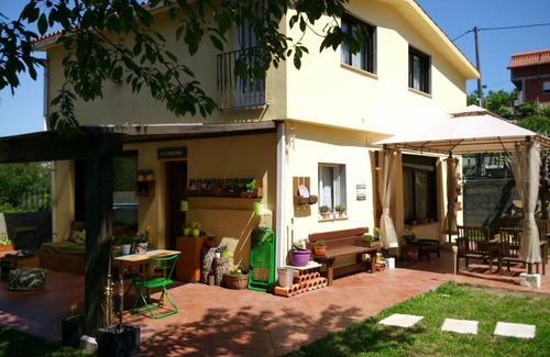 Baiona House | HOUSE NEAR BEACH LADEIRA - BAYONA, WITH GARDEN, BARBECUE, SWIMMING POOL,