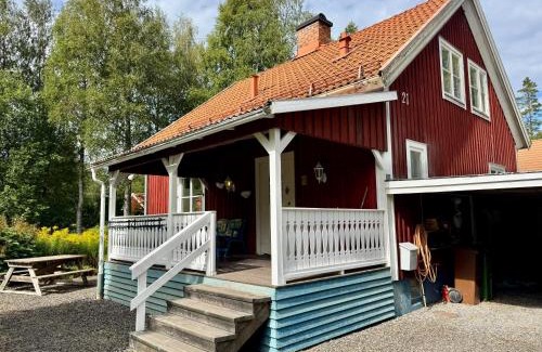 Filipstad Municipality House | House near forest and water