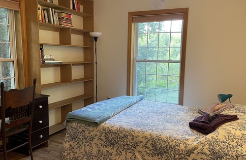 Conway House | House near Mt Chocorua w/ wood-fired masonry heater & trails to Whitton Pond