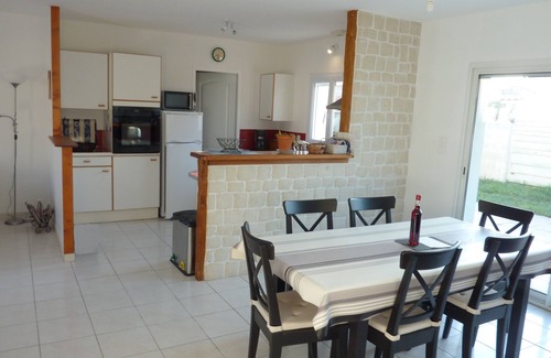 Medis House | House Near Royan & Seaside, Bungalow, Comfortable, Enclosed Garden and Quiet