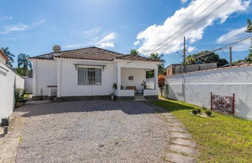 Engenho do Mato House | House near the mountain and the sea.