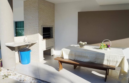 Jurere Internacional House | House of 06 Suites - Pool - p/17PAX - Odd Location - Check!