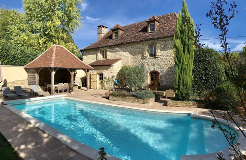 Betaille House | House of charm and character - Heated pool