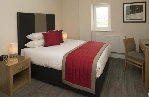 Bracknell Apartment | House of Fisher - Beneficial House