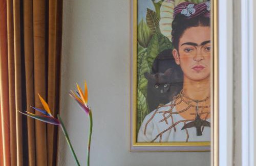Washington Bed & Breakfast | House of Frames