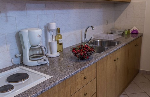 Makrirrakhi Apartment | House of Gardenia