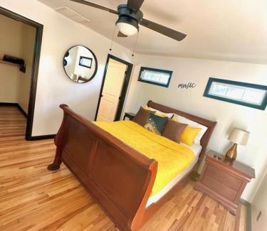 Downtown House | HOUSE OF ROCK - DOWNTOWN, RUPP ARENA, KEENELAND, HORSE PARK