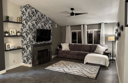 Desert Hot Springs House | House on a golf course