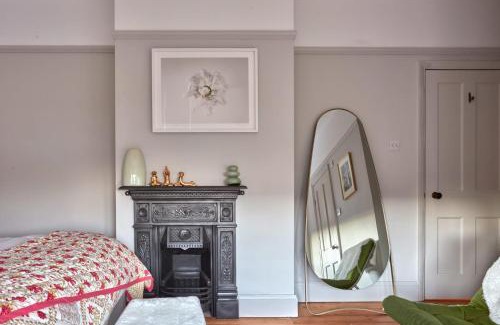 Deal House | House on Beaconsfield by Coaste - spacious seaside home perfect for relaxing with friends or family