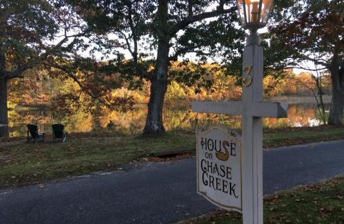 The Heights Bed & Breakfast | House on Chase Creek