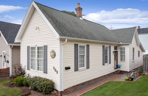 New Albany House | House on Mansion Row in New Albany